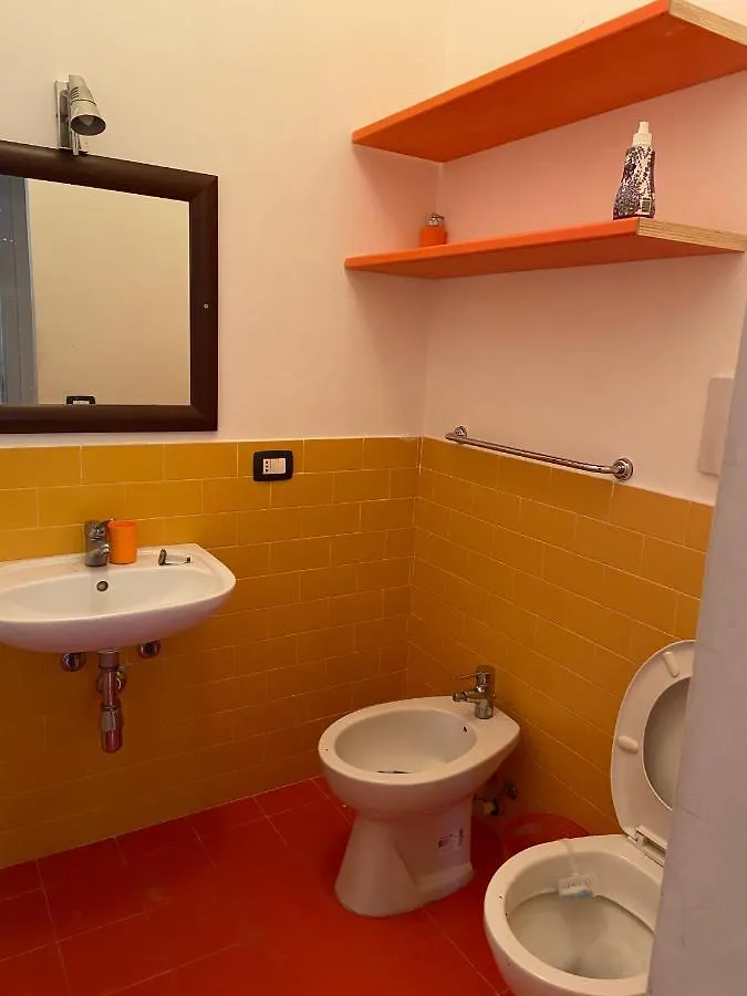 A casa di Emily 0*, Mondello
